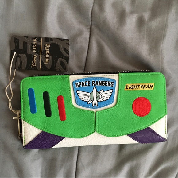 loungefly buzz lightyear wallet